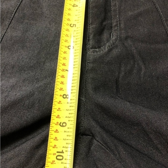 NWOT Simon Chang Black Capri Pants Size 0 - Picture 6 of 8